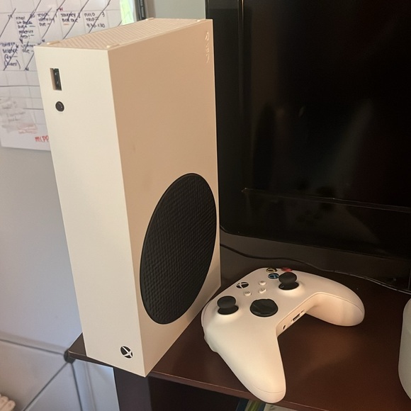 COPY - Xbox Series S White - Picture 4 of 4